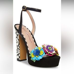 BETSEY JOHNSON Milana Platform Sandals